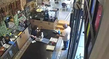 Beyoğlu'nda iş yerinden cep telefonu çalan şüpheli yakalandı