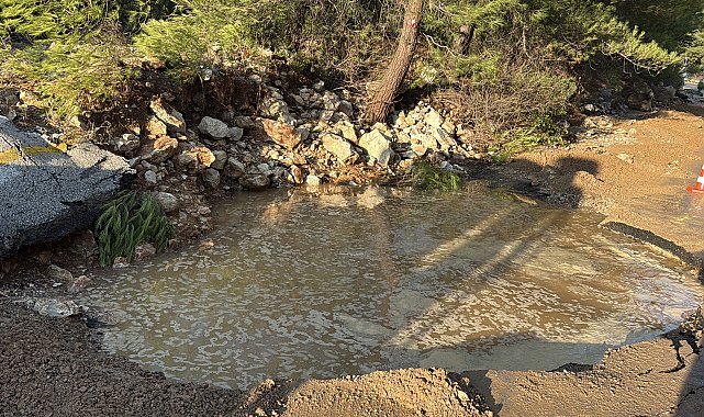 Bodrum'da ana su isale hattı pattı, tonlarca su boşa aktı