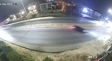 Bodrum'da otomobilin takla attığı kaza kamerada: 2 yaralı