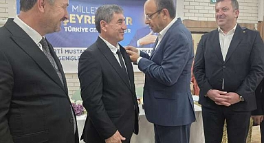 Bursa’da CHP’li meclis üyesi AK Parti’ye geçti