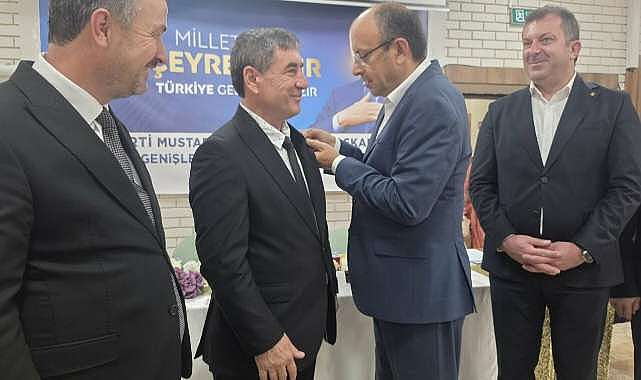 Bursa’da CHP’li meclis üyesi AK Parti’ye geçti