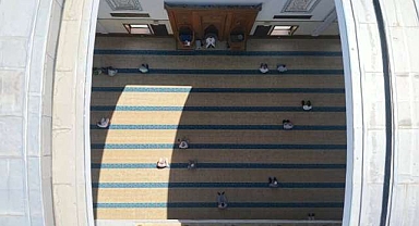 Bursa’da görenleri şaşırtan cami