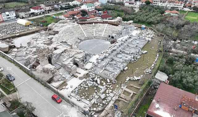 Bursa’daki Roma Tiyatrosu’nda yeni bir tarih daha çıktı