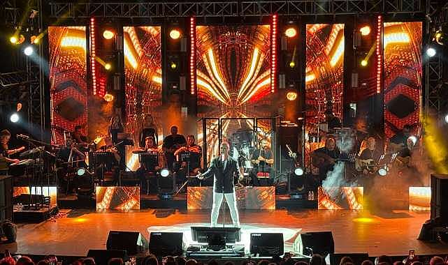 Bursa Festivali’nde Özcan Deniz ile muhteşem final