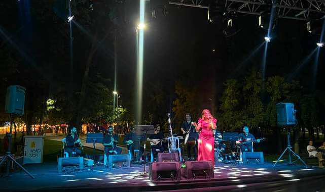 Bursa Kültürpark’ta türkü dolu akşam!