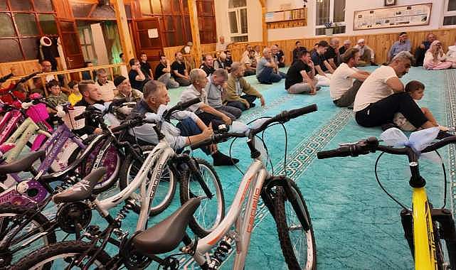 Bursa’nın bu köyünde 62 yıldır çocukların yüzünü güldüren gelenek