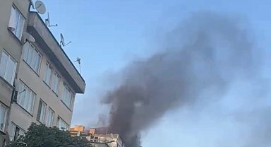 Bursa'da depoda çıkan yangın kısa sürede söndürüldü