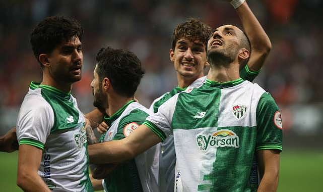Bursaspor zirve ortağı oldu! İşte puan durumu ve önümüzdeki maç