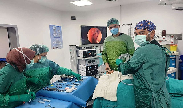 Burundan girilip gözyaşı kanalına yapay tüp yerleştirilen hasta sağlığına kavuştu