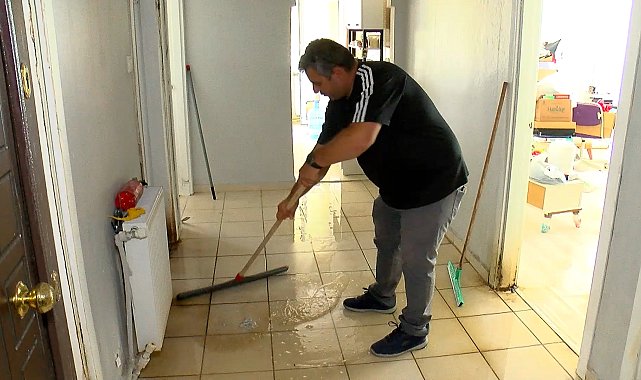 Büyükçekmece'de daireden akan su alt kattaki eve sızdı: 3 aydır çekpasla temizliyoruz