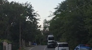 Çatalca'da kendini eve kapatıp uzun namlulu silahla çevreye ateş açtı-1