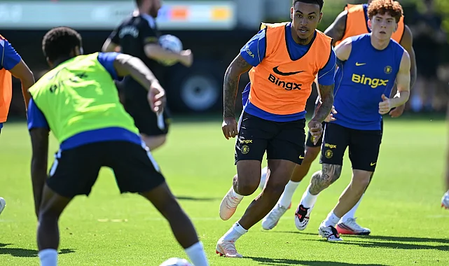 Chelsea, yeni sezon öncesinde transfer dönemini hızlı geçiriyor