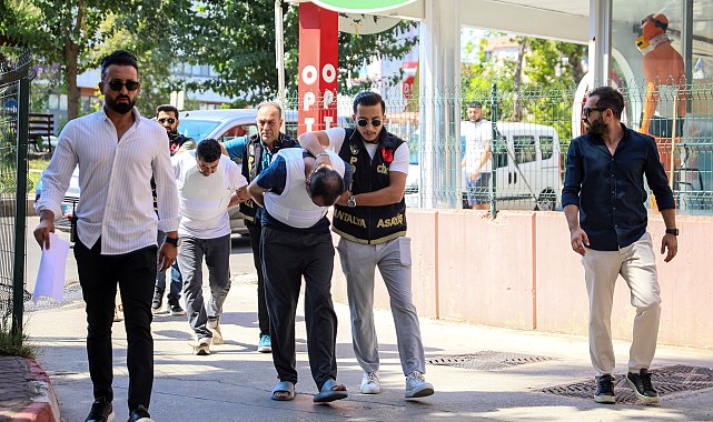 Cinayet öncesi tanınmamak için peruk takmış
