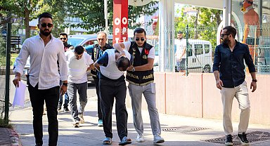 Cinayet öncesi tanınmamak için peruk takmış