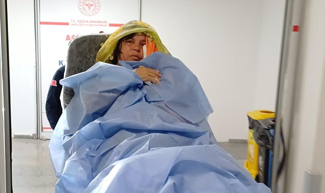 Çorba yaparken düdüklü tencere patladı, yaralandı