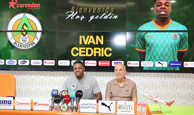 Corendon Alanyaspor, Ivan Cedric ile 4 yıllık sözleşme imzaladı