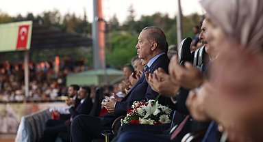 Cumhurbaşkanı Erdoğan: Terörün gölgesinin çekildiği bir Türkiye'de yeni kardeşlik türküleri söyleyeceğiz