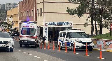 Dedesinin kullandığı otomobilin altında kalan Abdi Emin hayatını kaybetti