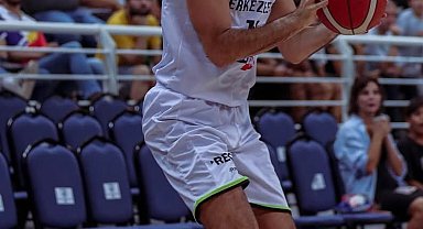 Denizli Basket'te Pecarski döndü