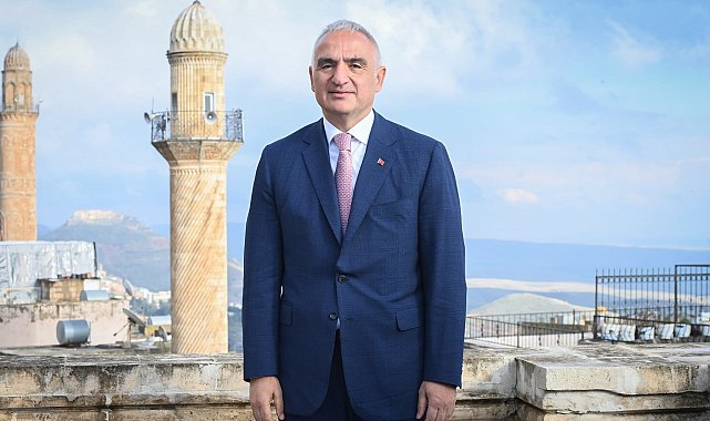 Depremde hasar gören iki tarihi camide restorasyon tamamlandı