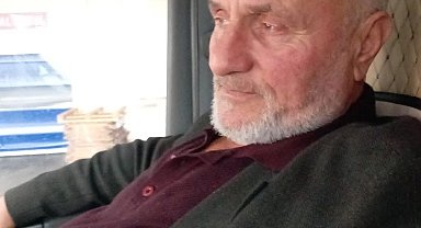 Devrilen traktörün altında kalıp hayatını kaybetti