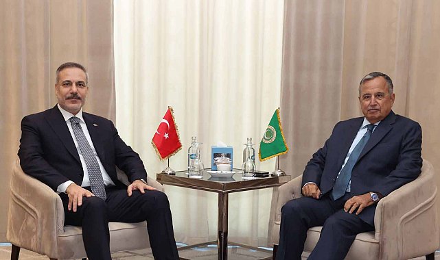 Dışişleri Bakanı Fidan, Arap Ligi Genel Sekreteri Fehmi ile bir araya geldi