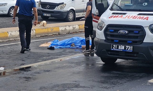 Diyarbakır'da otomobilin çarptığı yaya öldü