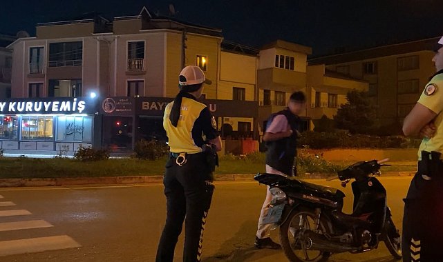 Ehliyetsiz motosikletli 92 bin TL'lik cezayı duyunca 'Kolay gelsin' deyip, yaya olarak uzaklaştı