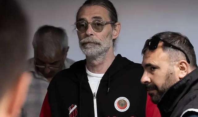 Erdal Beşikçioğlu görevden uzaklaştırıldı