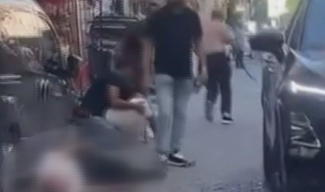 Esenyurt'ta husumetli iki grup arasında silahlı kavga: 2 yaralı