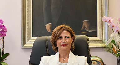 Eskişehir Büyükşehir Belediye Başkanı Ünlüce, Yeni Parti'ye geçti
