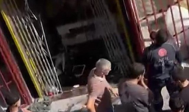 Gaziosmanpaşa'da 4'üncü kattan düşen yük asansöründeki işçi ağır yaralandı