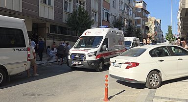 Gaziosmanpaşa'da bir kişi evde boğazı kesilmiş halde ölü bulundu