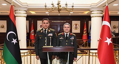 Genelkurmay Başkanı Orgeneral Bayraktaroğlu, Libyalı mevkidaşı Al-Namroush ile bir araya geldi