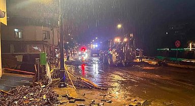 Giresun'da sağanak sel ve taşkına neden oldu; 2 kişi kayıp