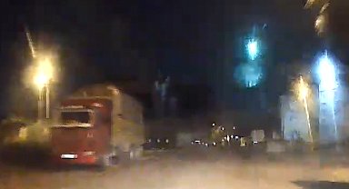 İstanbul'da gök taşının düşme anı kamerada