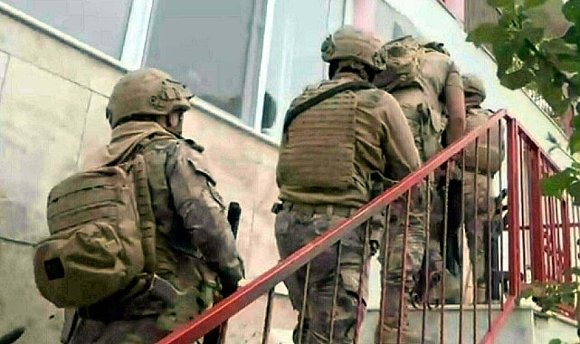 İzmir merkezli 3 ilde suç örgütüne operasyon; 28 gözaltı