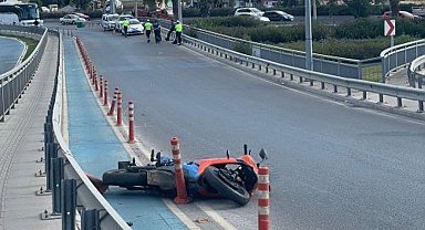 İzmir'de devrilen motosikletin sürücüsü Emine hayatını kaybetti
