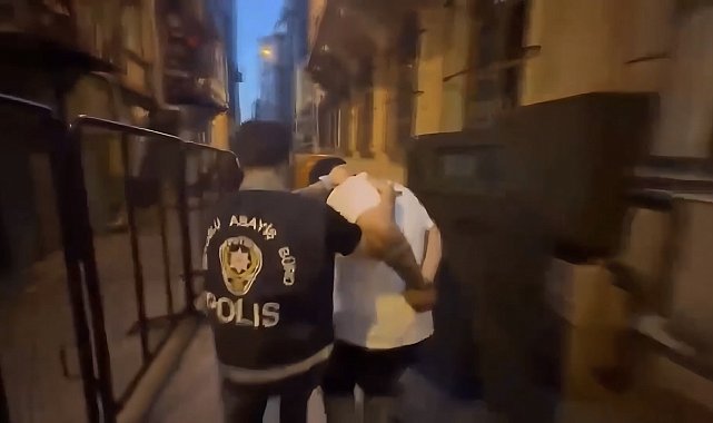 Karaköy'de markete silahlı saldırı yapan şüpheli 70 kamera görüntüsü incelenerek yakalandı