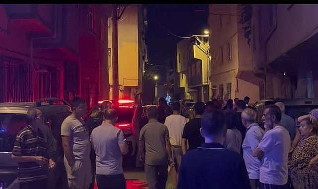 Kavgaya oyuncak kılıçla gelmişler