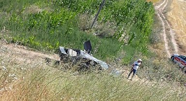 Kayseri'de tarlaya devrilen otomobildeki baba-oğul öldü