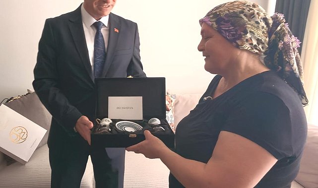 Kıbrıs Barış Harekatı'nda zarar gören Türk bayrağı restore edilecek