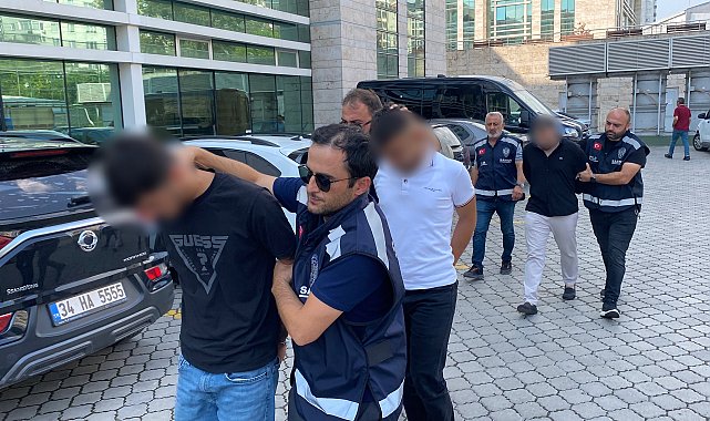 Kırtasiyeciyi darp olayında 3 şüpheli adliyeye sevk edildi