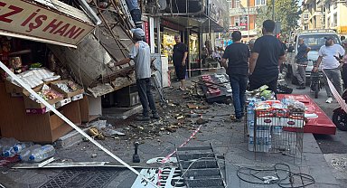 Klima montajı sırasında çökme; 2 yaralı