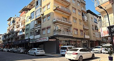Kocasının elleriyle boğmaya çalıştığı Hacer, hastanede öldü