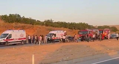 Korkunç kaza: 3 ölü, 3 yaralı