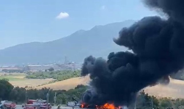Lastikçide çıkan yangın, akaryakıt istasyonuna sıçramadan söndürüldü