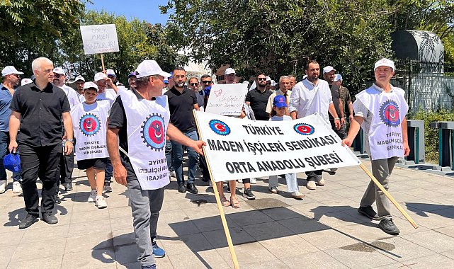 Madenciler Ulus'tan Ankara Garı'na yürüdü