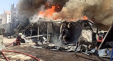 Malatya'da işçilerin kaldığı konteynerlerde yangın
