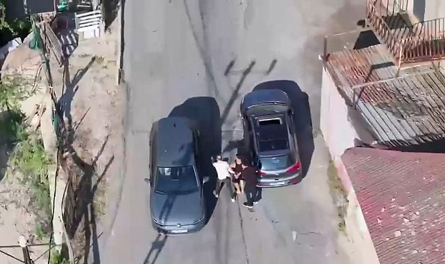 Maltepe'de 15 yıl hapis cezasıyla aranan cezaevi firarisi saklandığı evde yakalandı
